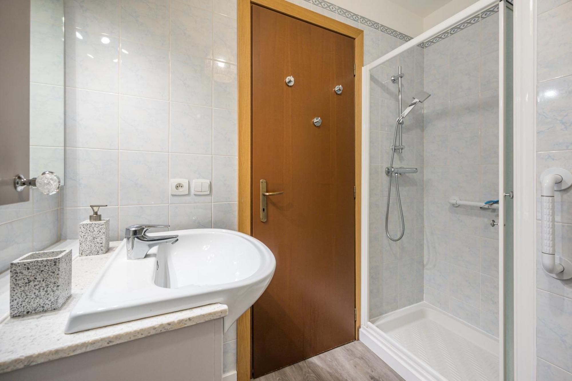 Magnifique 2 Pieces, Clim, Parking , Wifi Apartment Beaulieu-sur-Mer Exterior foto